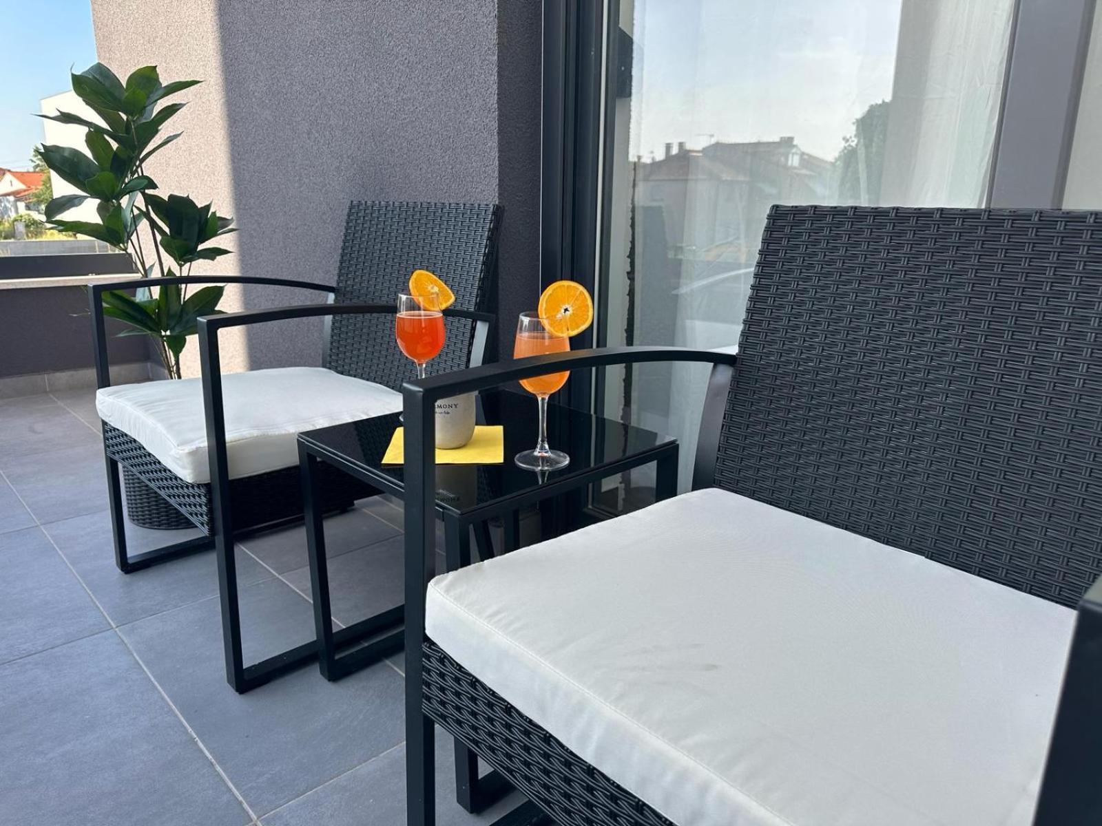 PUY Apartments Harmony Hills מראה חיצוני תמונה