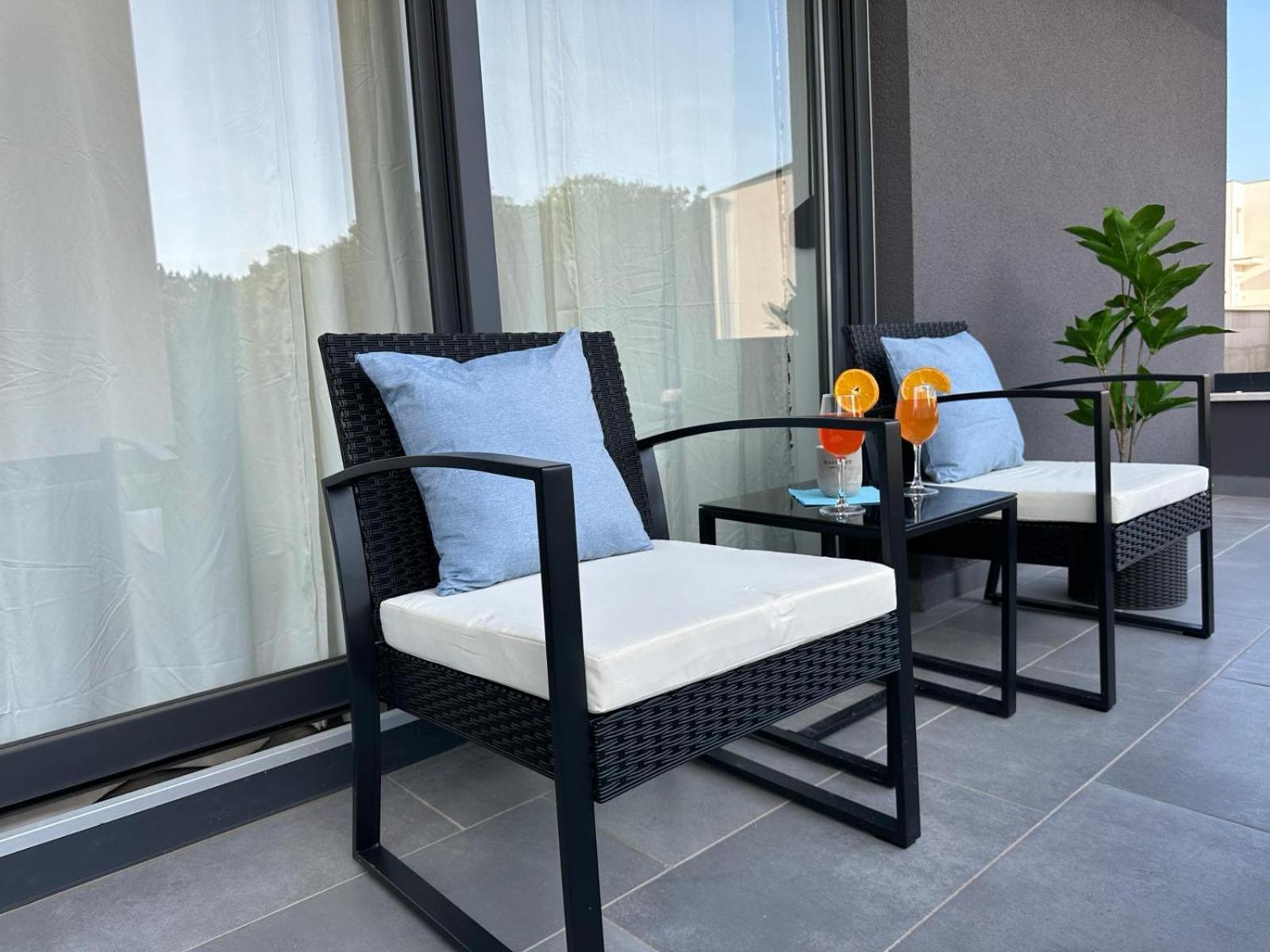 PUY Apartments Harmony Hills מראה חיצוני תמונה